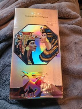 AGAG Magic Six Color Lipstick Palette